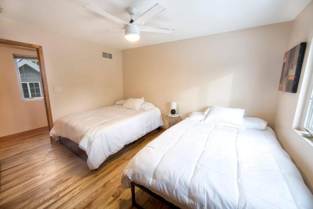Tucked Away Off Brady - 4 Beds Apartment Milwaukee Ngoại thất bức ảnh